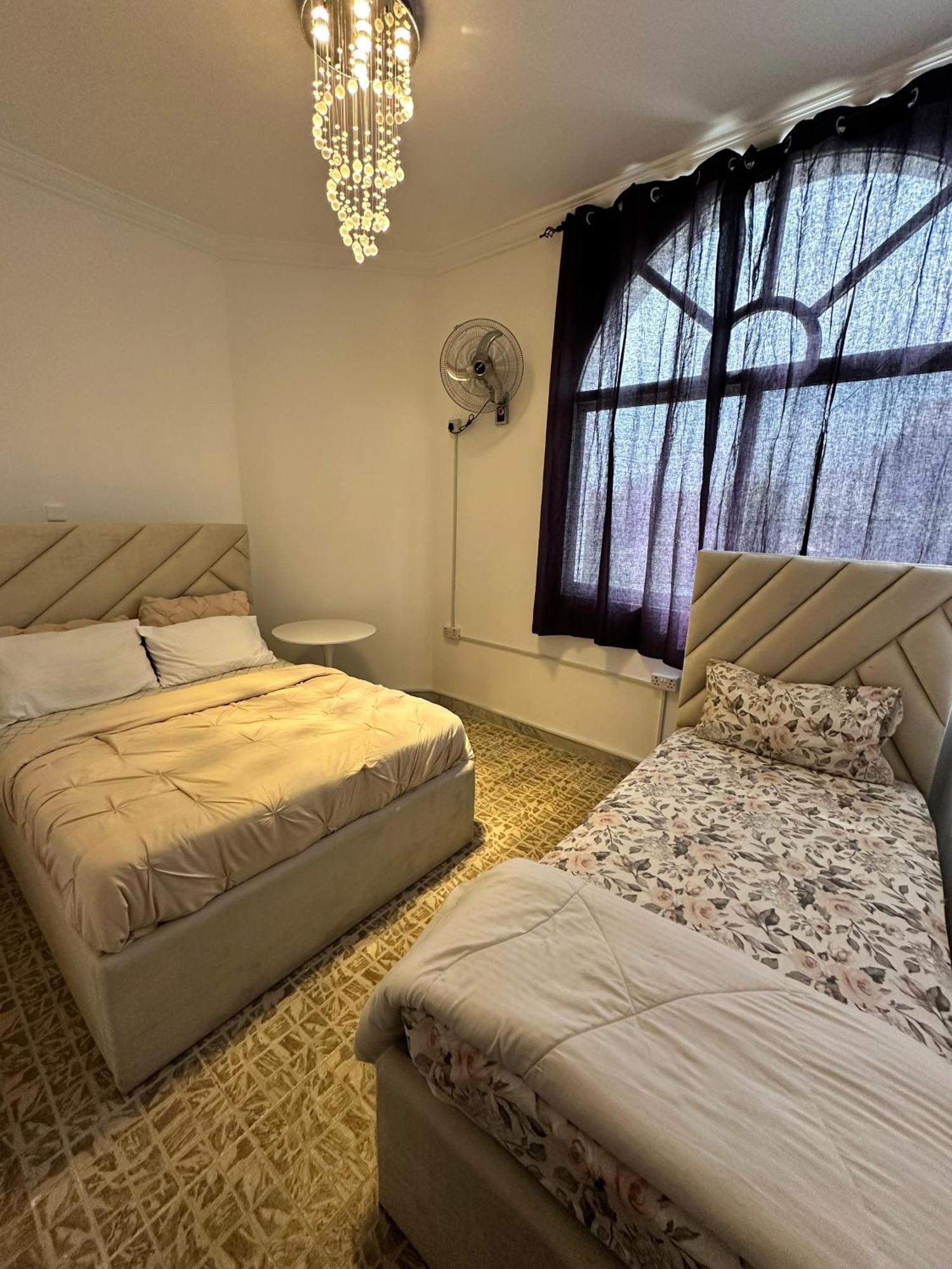 International Abu Dhabi Hostel Екстериор снимка