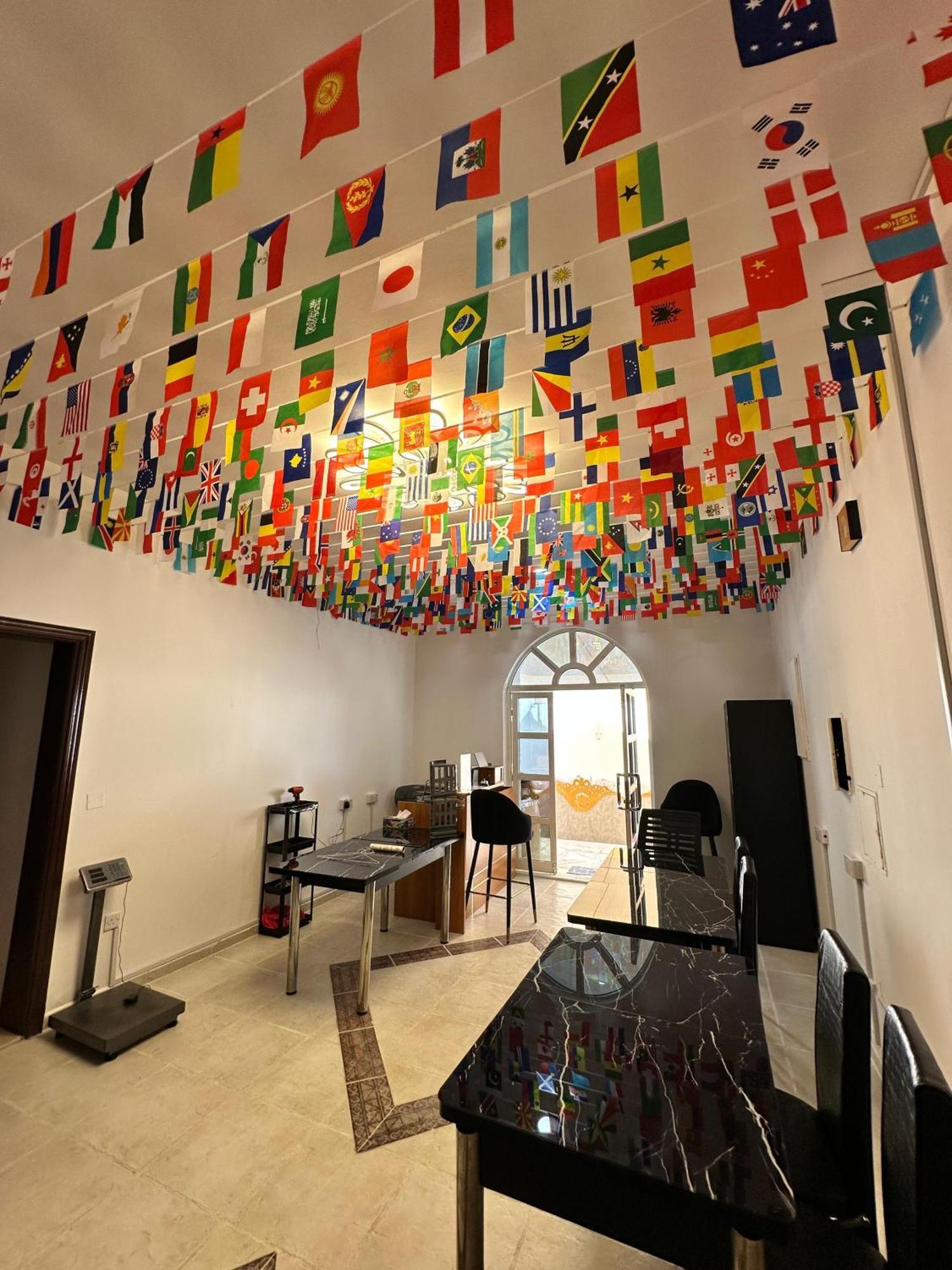 International Abu Dhabi Hostel Екстериор снимка